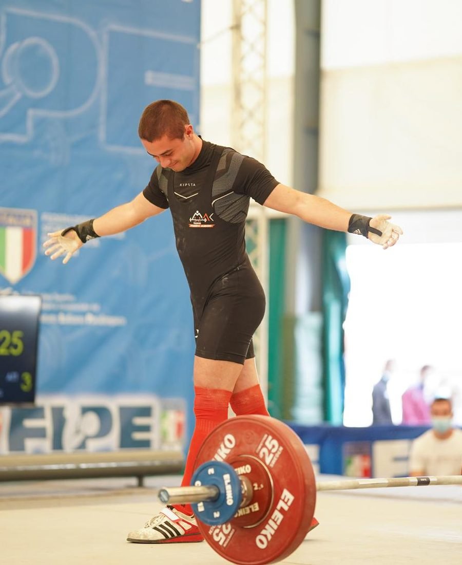 Atleta in slancio durante una gara FIPE